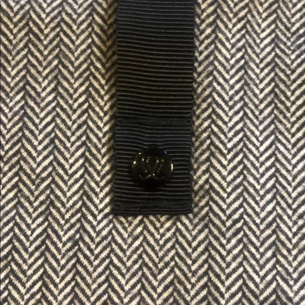 Lululemon wrap OS (1976R)